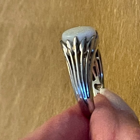 STS 925 Sterling Silver Ring - Picture 3 of 13